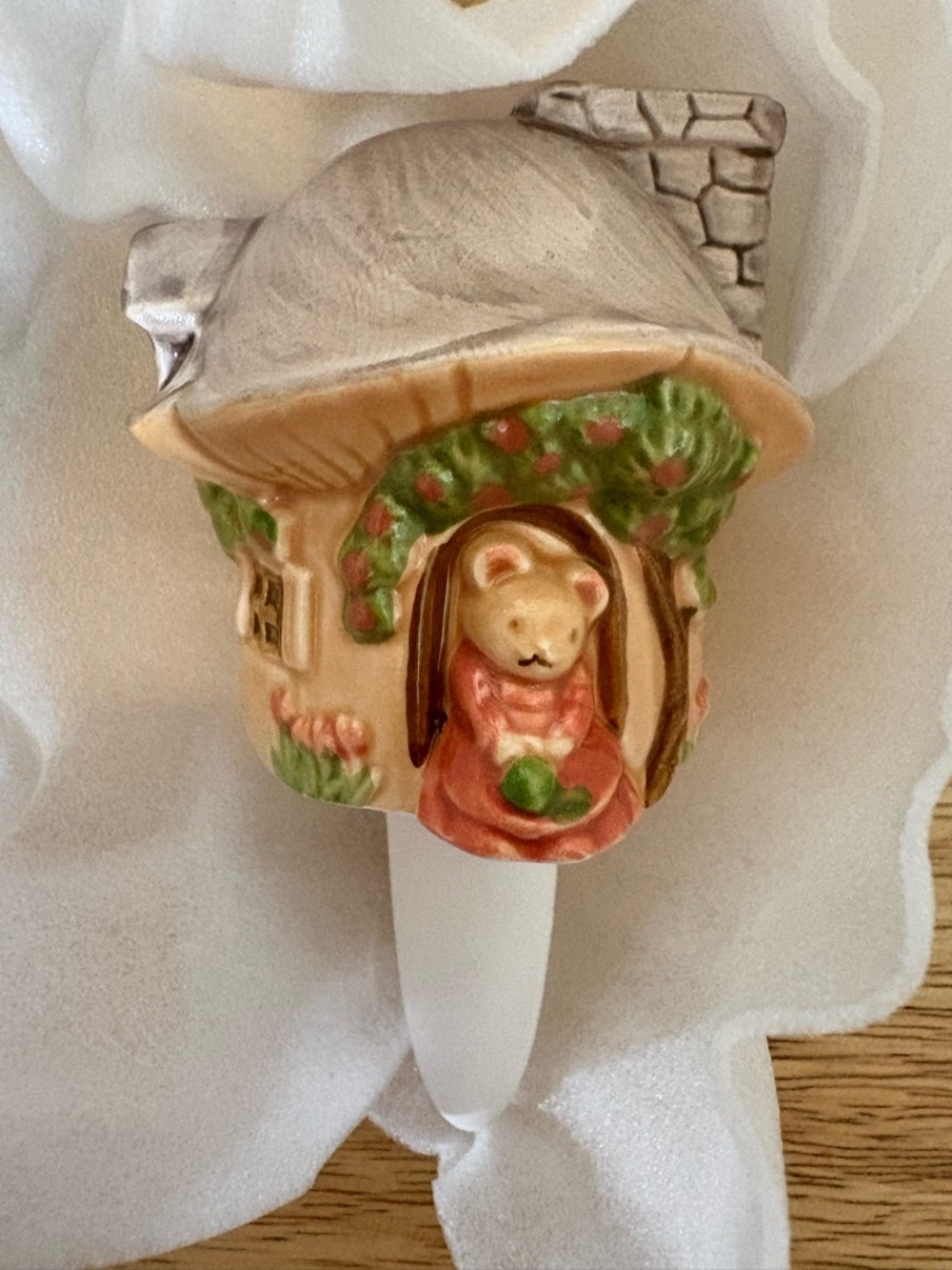 Avon Brand new and never opened mouse planter